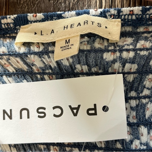 L A Hearts Blue Ditsy Floral Milkmaid Top Sz M Cottage Feminine Coquette Dainty - Picture 10 of 12